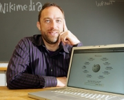 jimmy-wales-fundador-da-wikipedia-diz-que-a-apple-entrava-a-abertura-da-internet-5