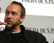 jimmy-wales-fundador-da-wikipedia-diz-que-a-apple-entrava-a-abertura-da-internet-9