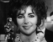 joias-arte-e-vestuario-de-elizabeth-taylor-24