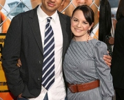 Actors Kal Penn and Jenna Von Oy arrive at the "Harold and Kumar