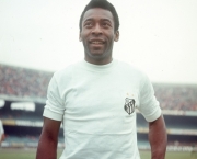 FUTEBOL - PELÉ - HISTÓRIA - ESPORTES - ACERVO - Pelé, jogador do Santos, antes da partida contra a Portuguesa, válida pela final do Campeonato Paulista de 1973 - Estádio Cícero Pompeu de Toledo(Morumbi) - São Paulo - SP - Brasil - 26/08/1973 - Foto: Acervo/Gazeta Press