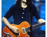 Malcolm Young 7