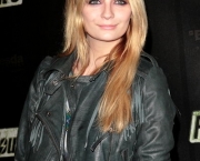 Mischa Barton 15