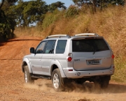 mitsubishi-pajero-sport-flex-4