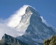 montanha-de-pedra-suica.jpg