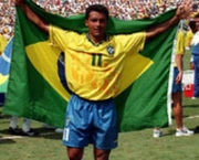 neymar-iguala-marca-de-romario-e-pele-10