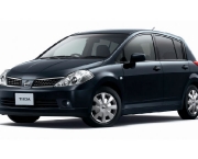 nissan_tiida-1