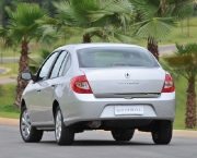 renault-symbol-hi-flex-8
