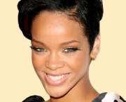 rihanna-13