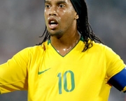 ronaldinho-gaucho-na-capa-da-revista-rolling-stone-11