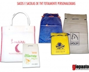 sacolas-em-tnt-8