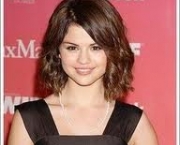 selena-gomez-com-cabelo-curto-6
