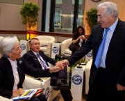 strauss-kahn-cumpre-prisao-domiciliar-em-casa-de-luxo-10