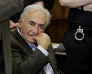 strauss-kahn-cumpre-prisao-domiciliar-em-casa-de-luxo-13