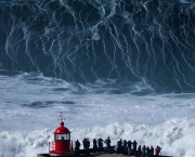 Surfistas Pegando Onda Gigante (9)