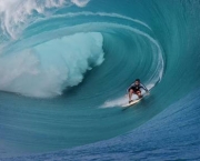 Surfistas Pegando Onda Gigante (12)