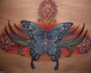 Tatuagem de Borboleta com Tribal