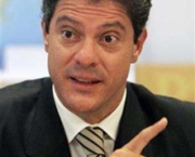 vale-manifestacoes-contra-a-saida-do-presidente-roger-agnelli-8