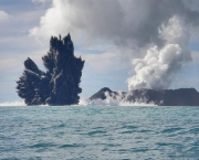 erupcao-de-vulcao-submerso-5.jpg