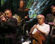 woody-allen-mostra-seu-lado-musico-14