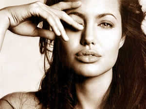 Sites Angelina Jolie