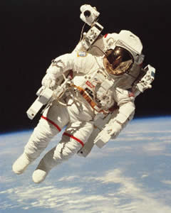 Astronauta Faz Teste de Cueca