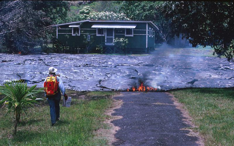 Lava Destruindo Casa no Hawaii