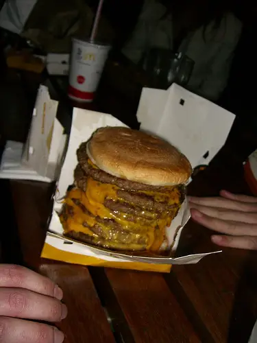 Super CheeseBurger do Mc'Donalds