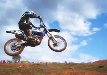 Saltos de MotoCross Estilo Livre