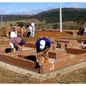 Uso De Agua Em Construcao