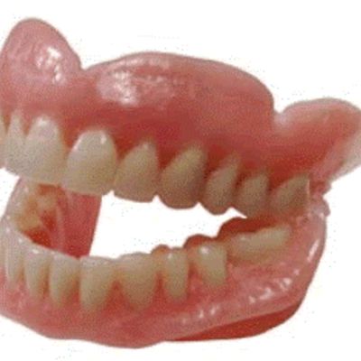 Mantenha a Dentadura Limpa para a Saúde