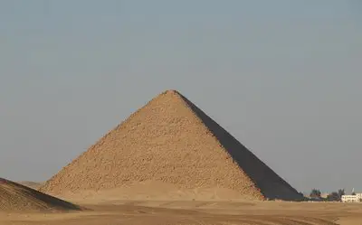 Pirâmide Vermelha 
