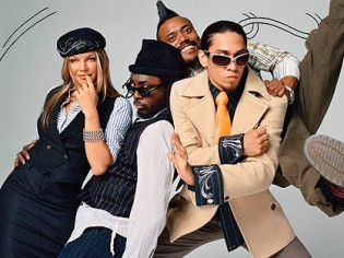 Black Eyed Peas Resolve Dar um Tempo