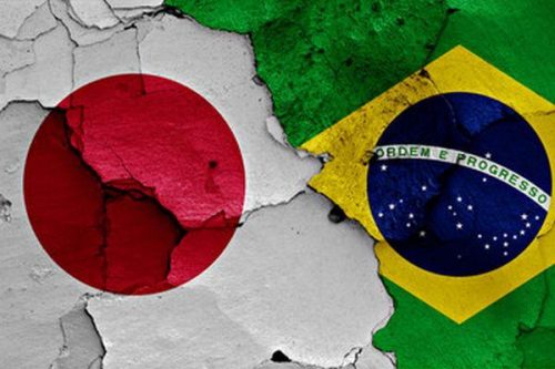 Bandeira no Solo de Japão e Brasil