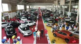 Foto de uma Concessionária de Carros